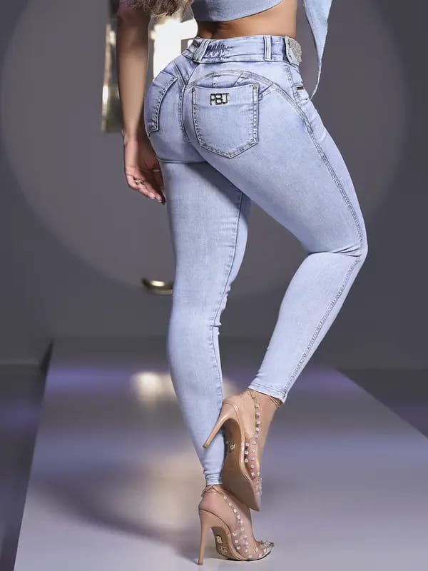 CALÇA SKINNY FEMININA PIT BULL JEANS CÓS LARGO E TOQUE DE GLAMOUR Ref: 86887