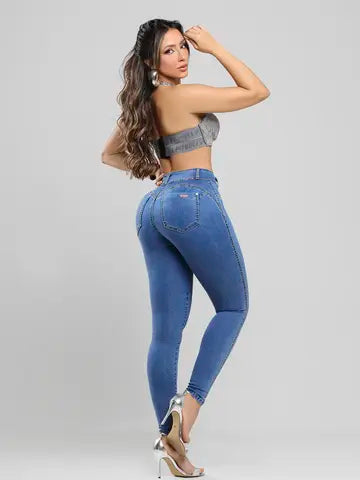Calça Skinny Cintura Alta em Lavado Médio Pit Bull Jeans Modeladora Ref: 87731