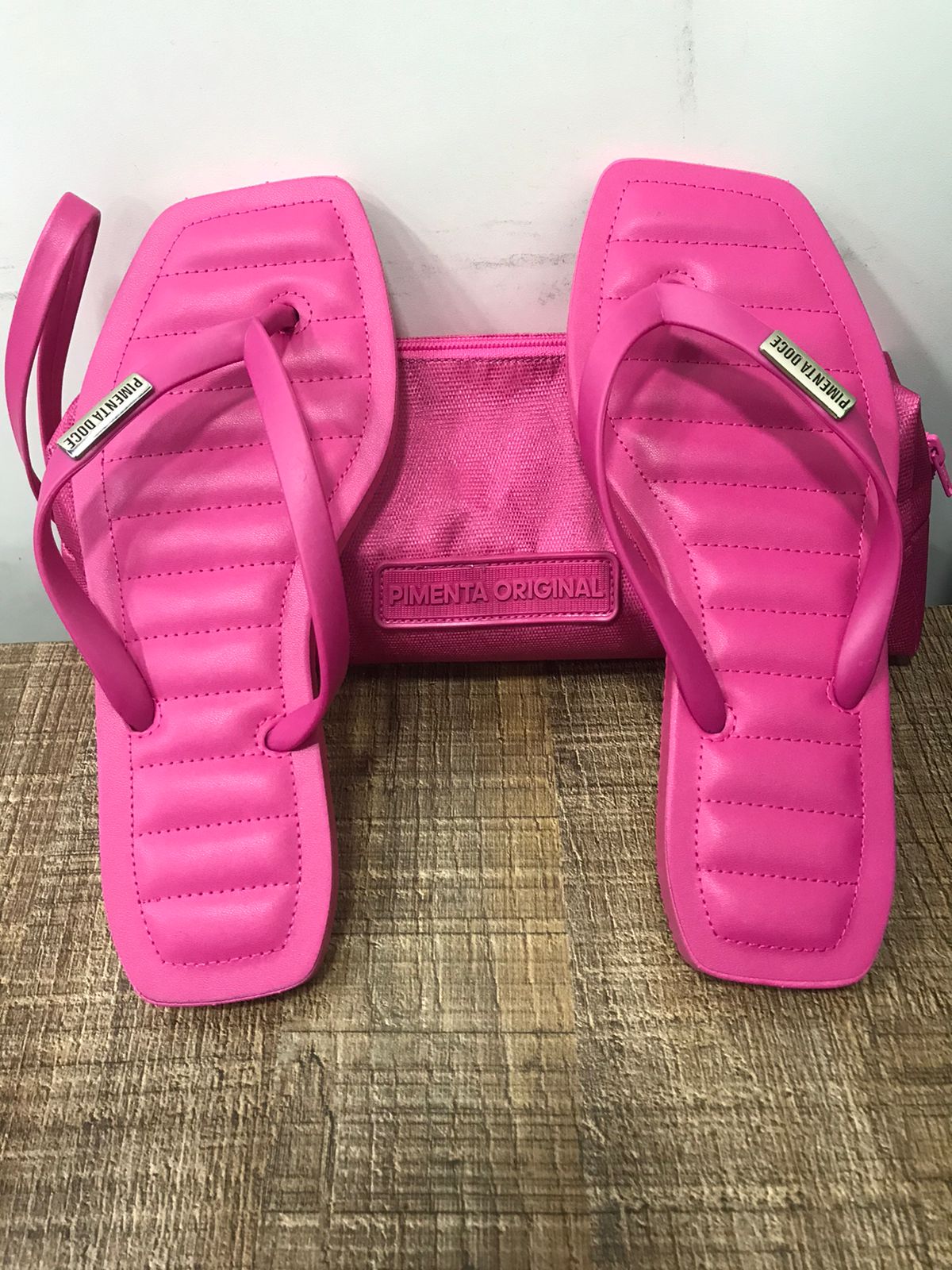 CHINELO COM PLAQUINHA PIMENTA ORIGINHAL REF 1080