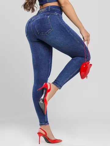 Calça Hot Pants Pit Bull Jeans Casual e Modeladora com Lavado Médio Ref: 87287