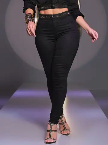 CALÇA FEMININA PRETA MODELADORA PIT BULL JEANS COM LOGOMANIA DOURADA Ref: 85545