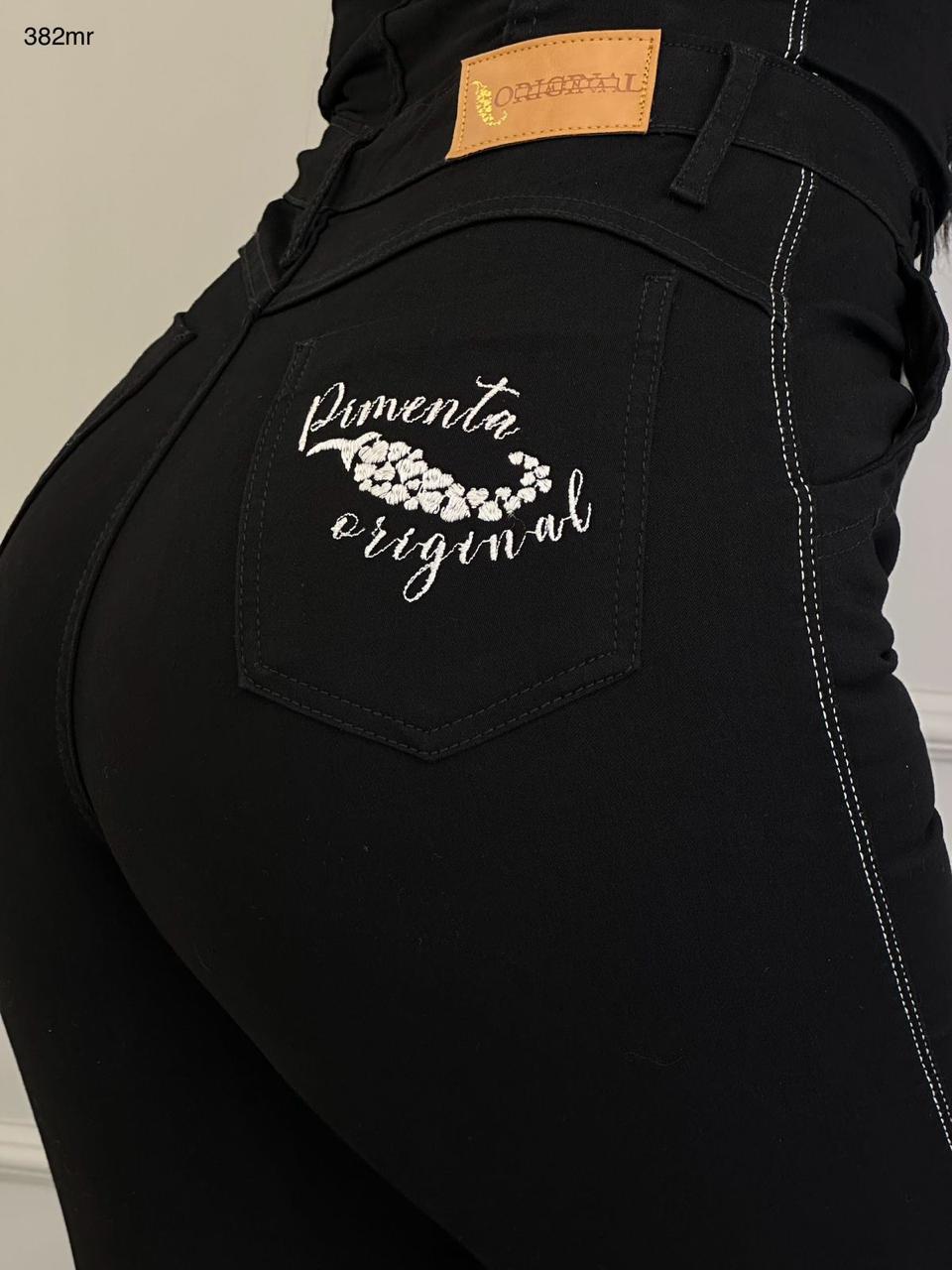 MACACÃO FEMENINO PIMENTA ORIGINAL REF 382