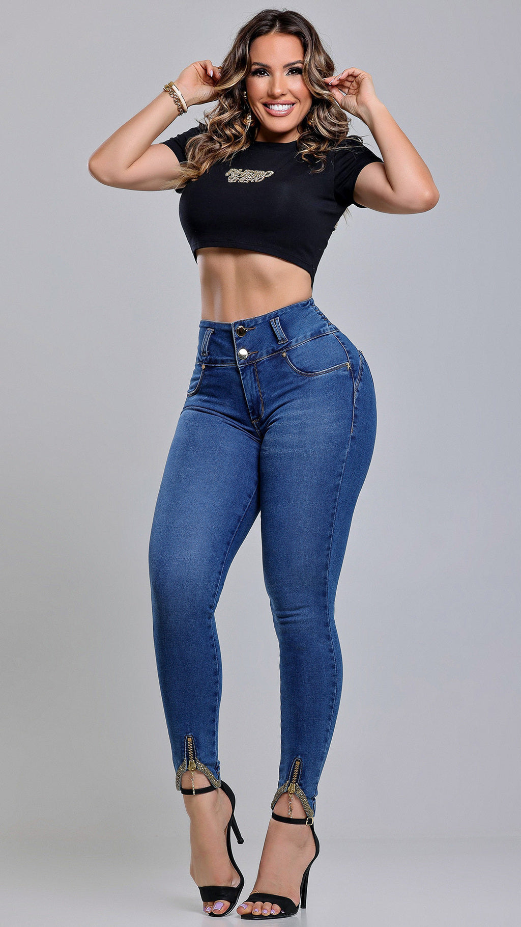 CALÇA JEANS CÓS LARGO COM DETALHE NA BARRA RHERO JEANS REF 57438