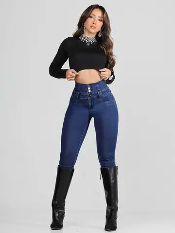 Calça Cintura Perfeita com Lavado Escuro e Empina Bumbum Pit Bull Jeans Ref: 87690